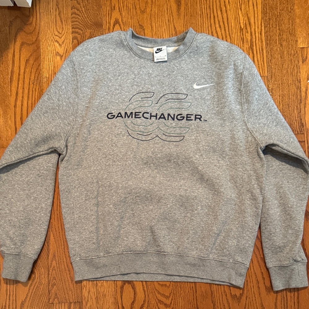 RARE Nike Gray GameChanger Sweatershirt